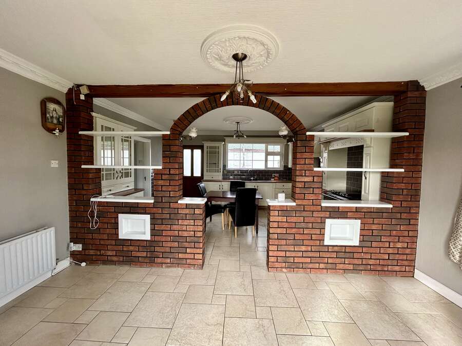9 Moughley Road