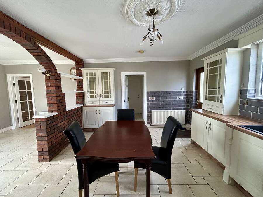 9 Moughley Road 9 Moughley Road