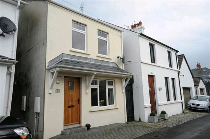 35 Lyle Road