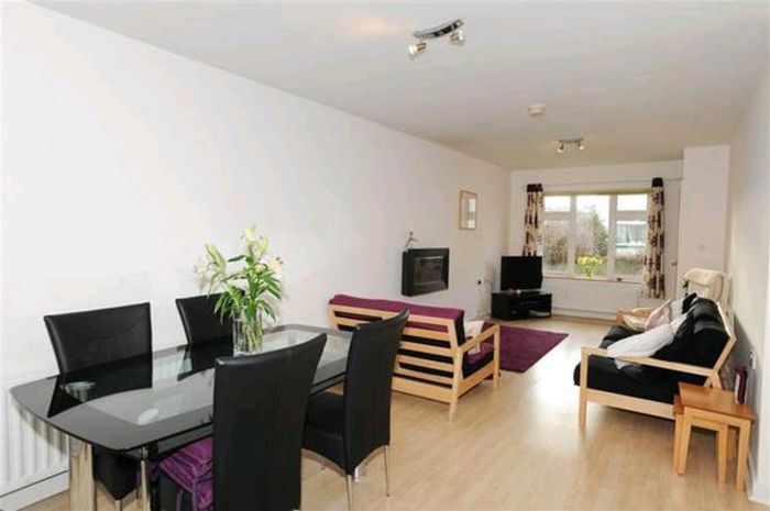 35 Lyle Road