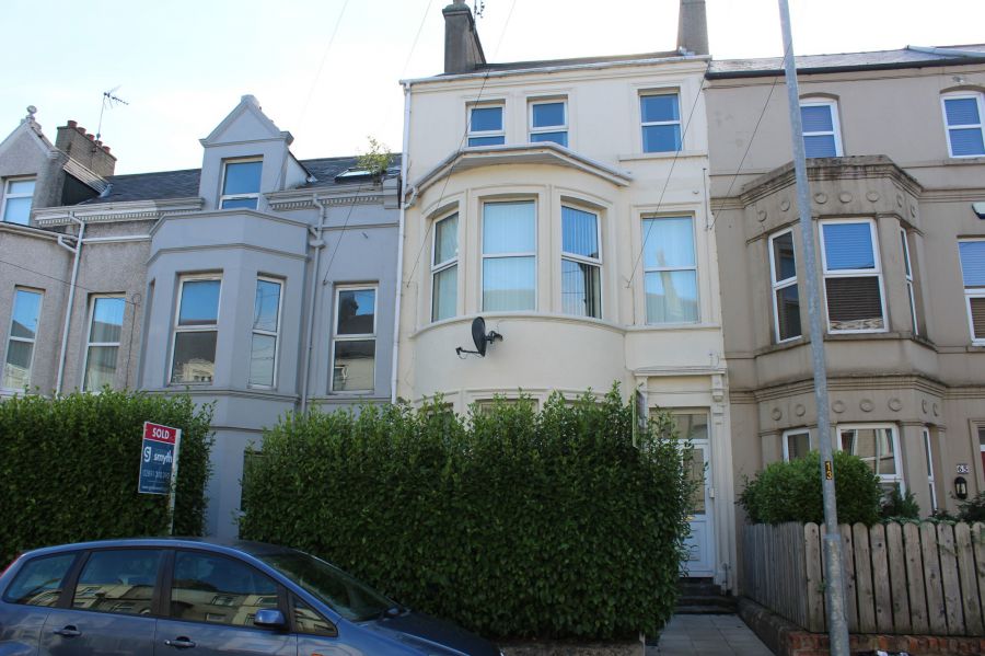 63A Dufferin Avenue