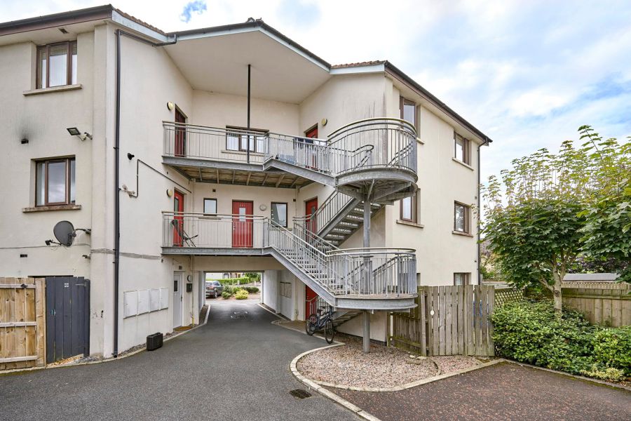 24D Shaftesbury Road