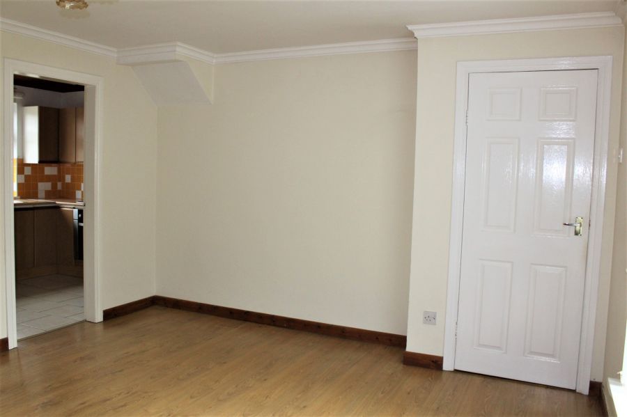 5 Marion Way
