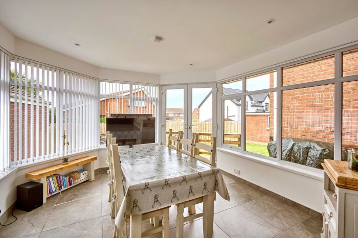 30 Ballycrochan Road