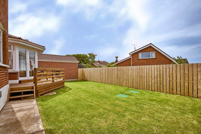 30 Ballycrochan Road