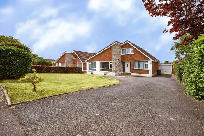 30 Ballycrochan Road