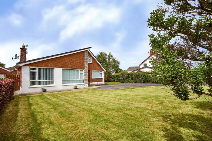 30 Ballycrochan Road