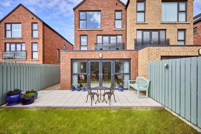 6 Milecross Manor 6 Milecross Manor