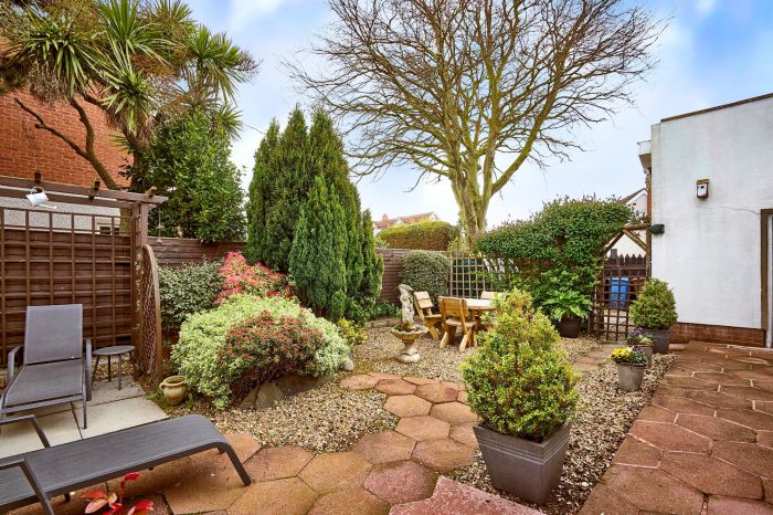 5 Irvine Park