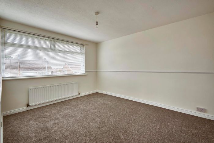 7 Aston Gardens 7 Aston Gardens