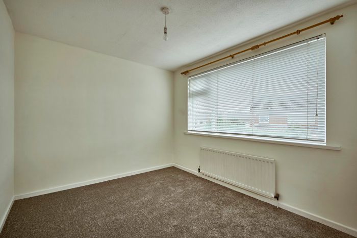 7 Aston Gardens 7 Aston Gardens