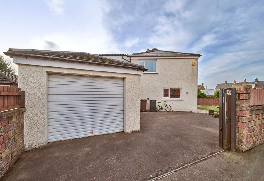 2 Picardy Avenue