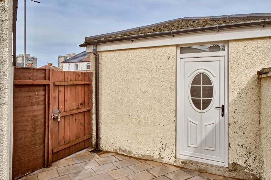 2 Picardy Avenue