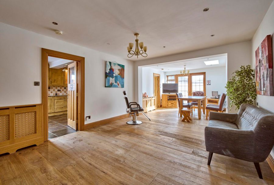 2 Picardy Avenue