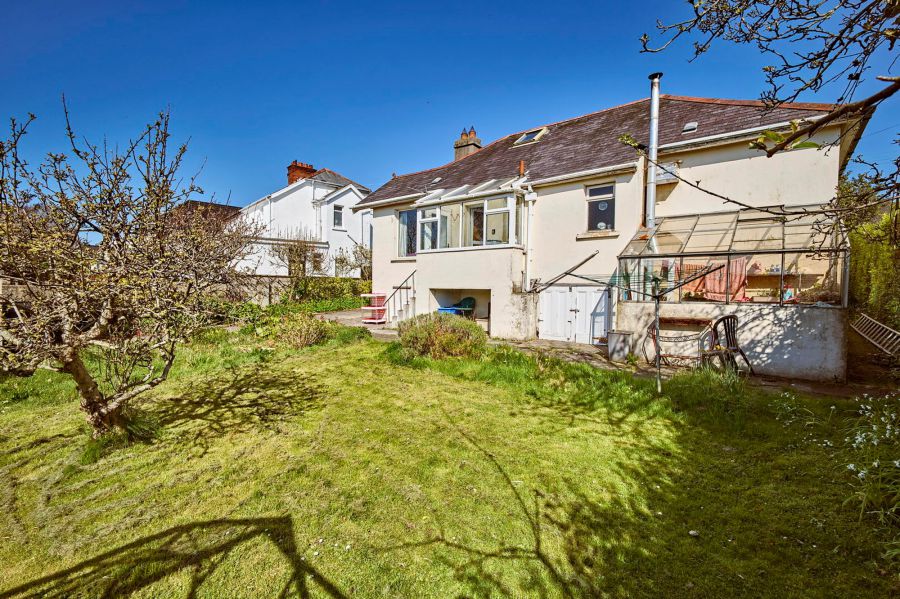 18 Ballymaconnell Road