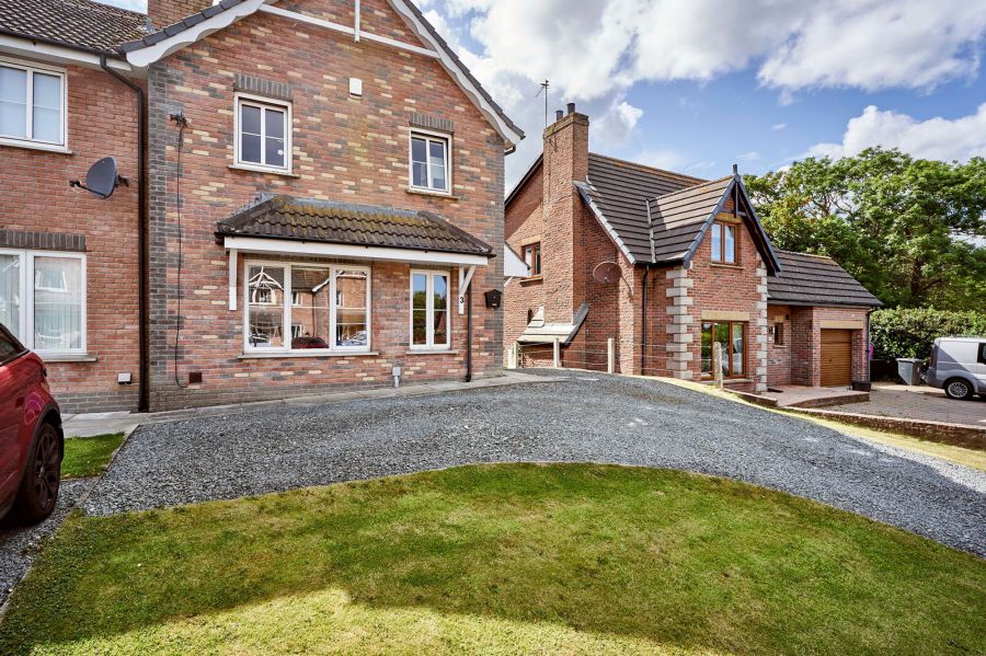 3 Whitechurch Meadows