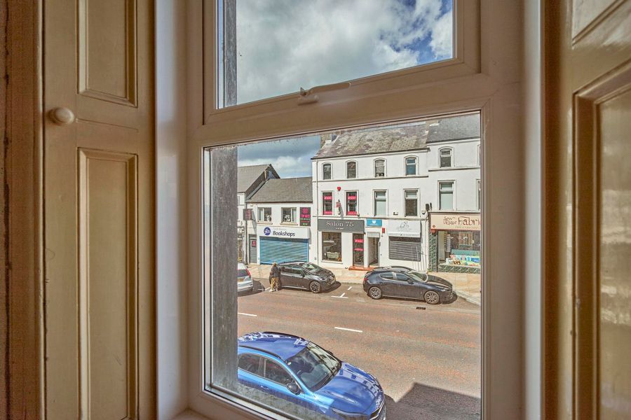 80 High Street