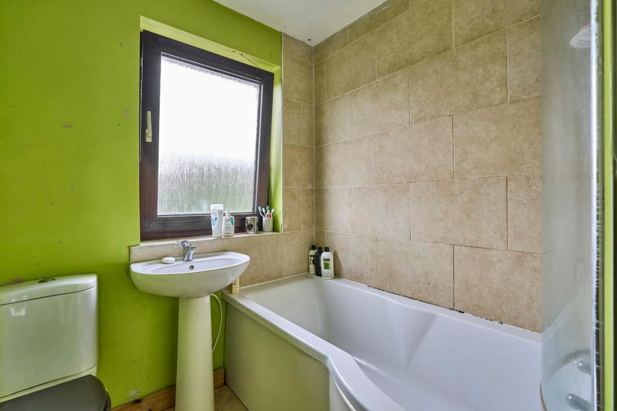 202 Clandeboye Road 202 Clandeboye Road
