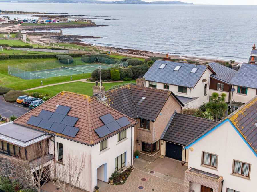 15 Cove Hollow, Groomsport, BT19 6HT