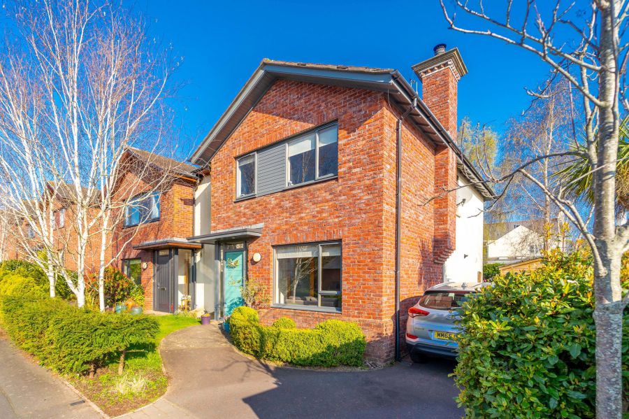 7B Bryansburn Gardens, Bangor West, BT20 3SF