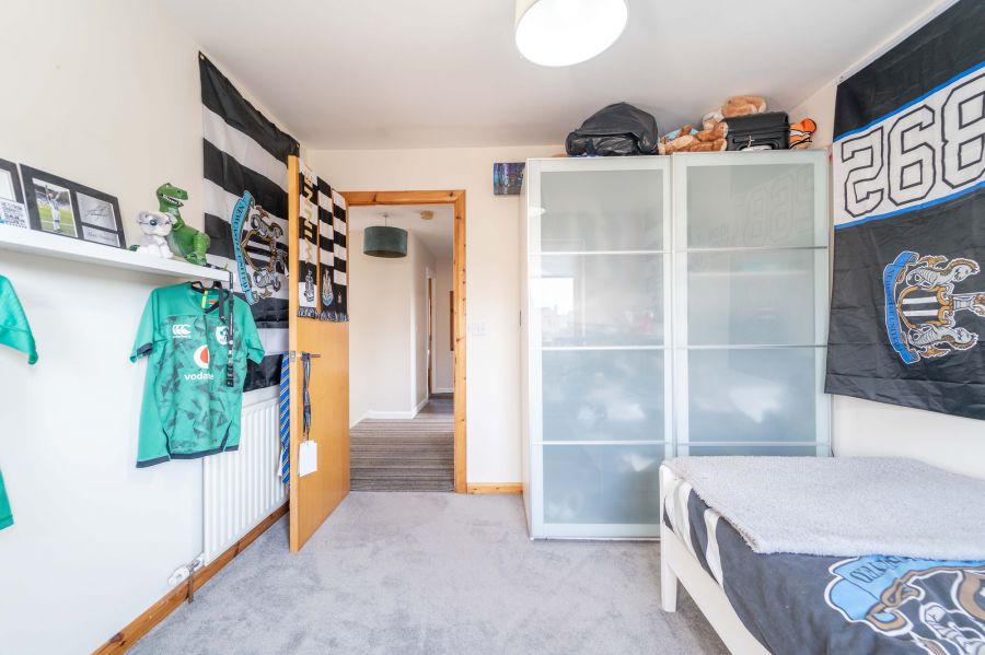 7B Bryansburn Gardens