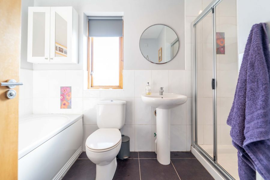 7B Bryansburn Gardens