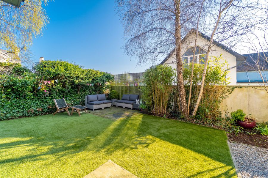 7B Bryansburn Gardens