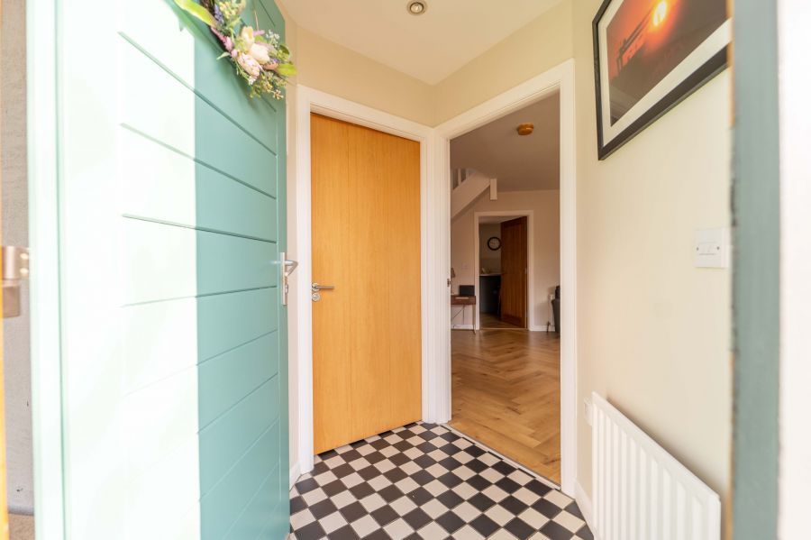 7B Bryansburn Gardens