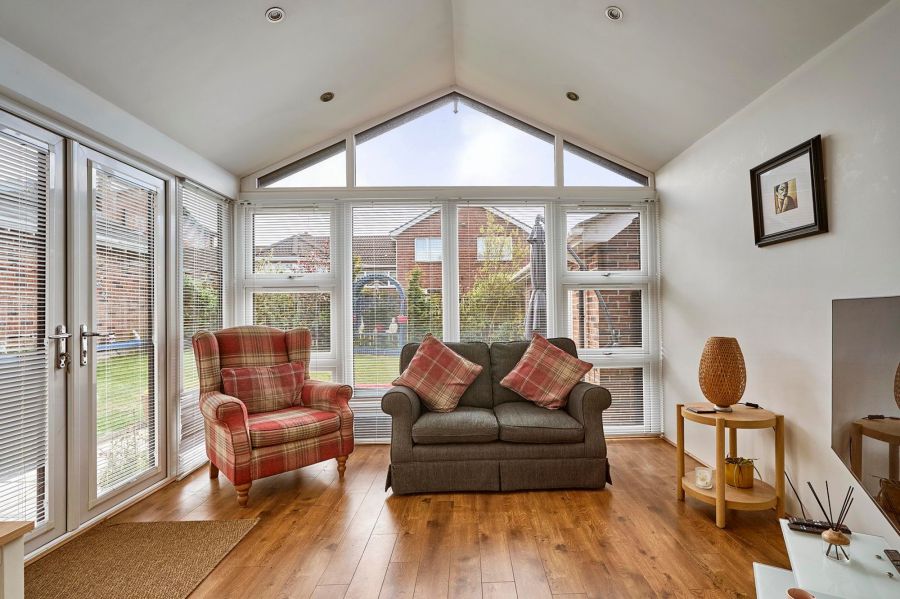 26 Beechfield Crescent