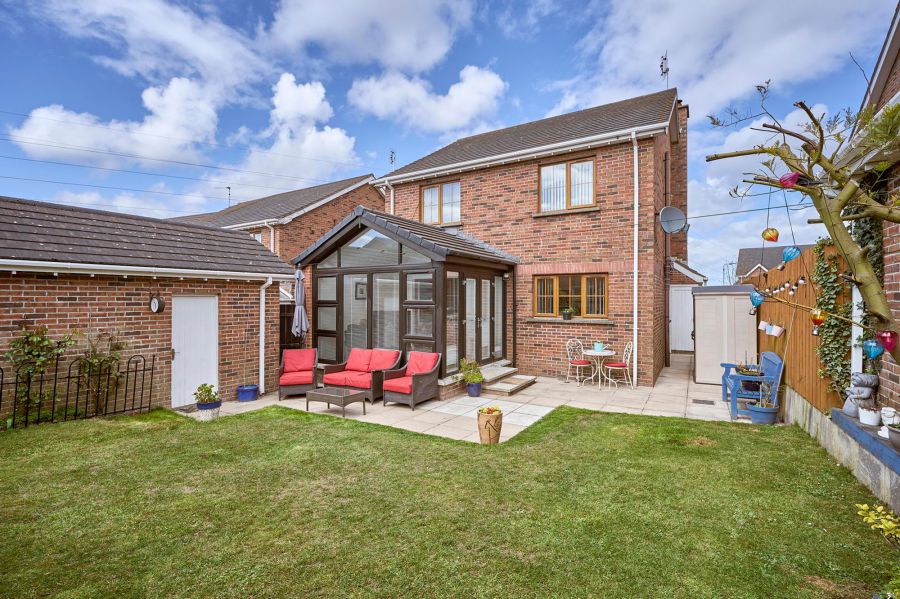 26 Beechfield Crescent