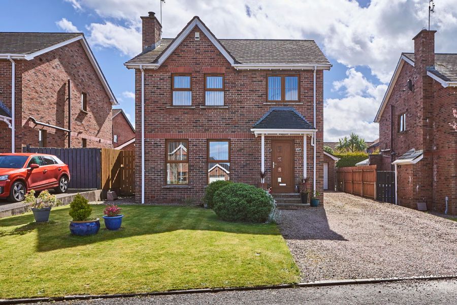 26 Beechfield Crescent