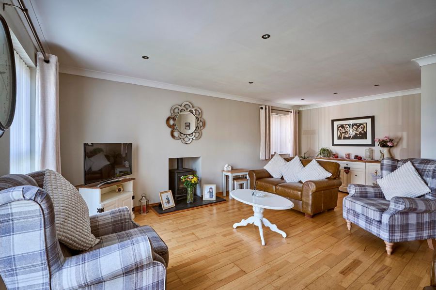 26 Beechfield Crescent