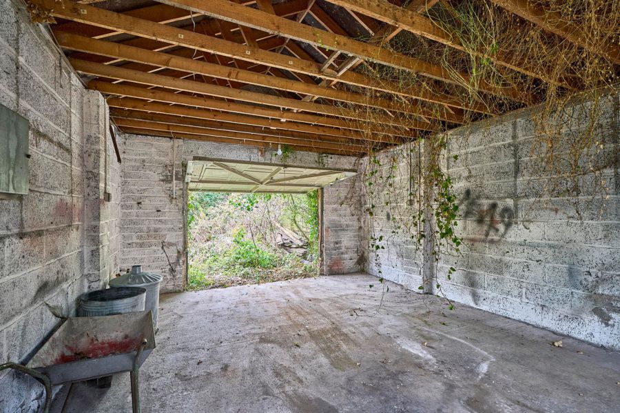 49 Grovehill Gardens