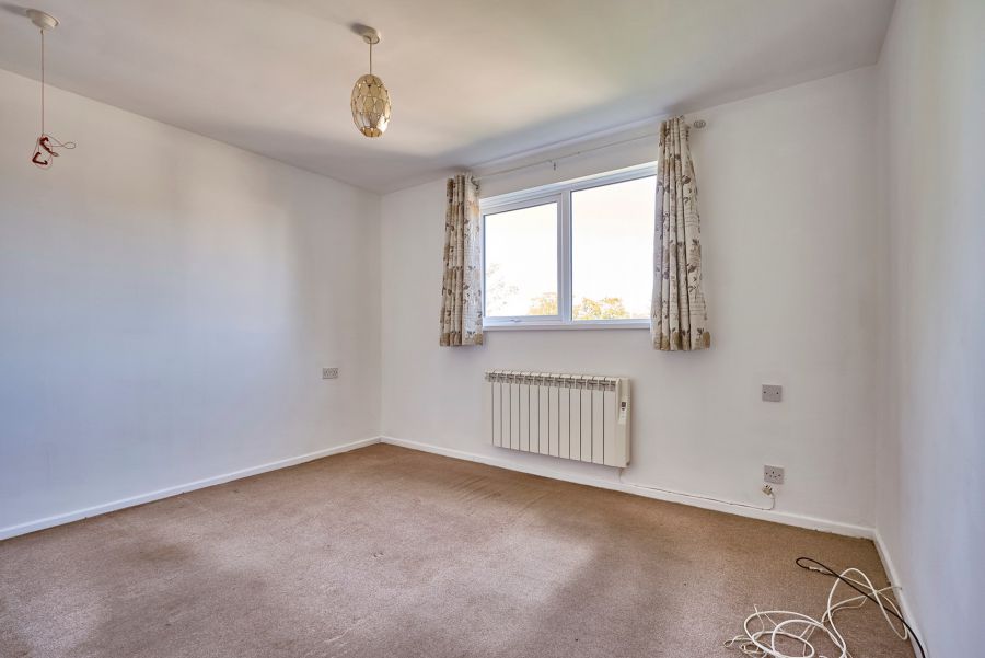 Apt 4 Ballyholme Court