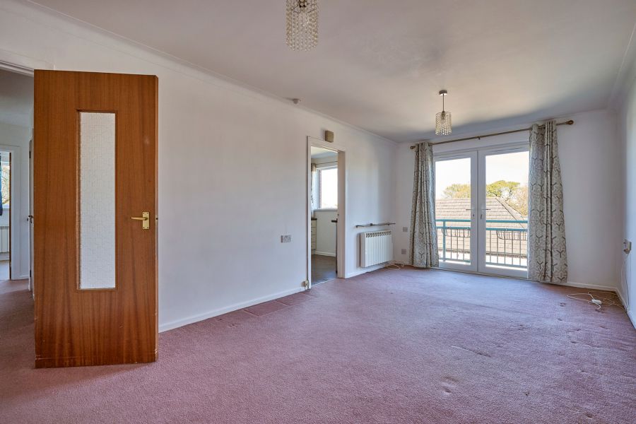 Apt 4 Ballyholme Court