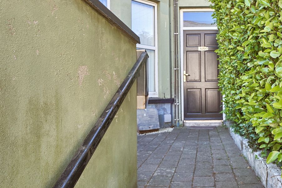 39A Dufferin Avenue
