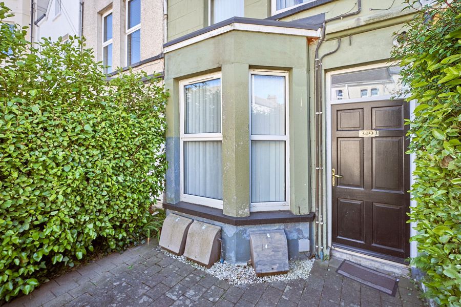 39A Dufferin Avenue