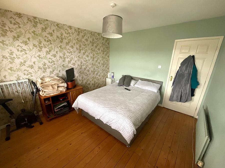 23 Walnut Green