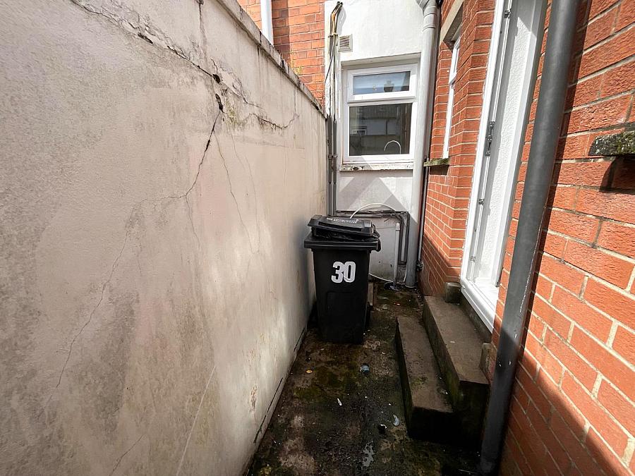 30 Ainsworth Street