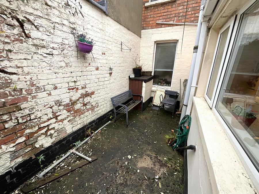 16 Rutherglen Street