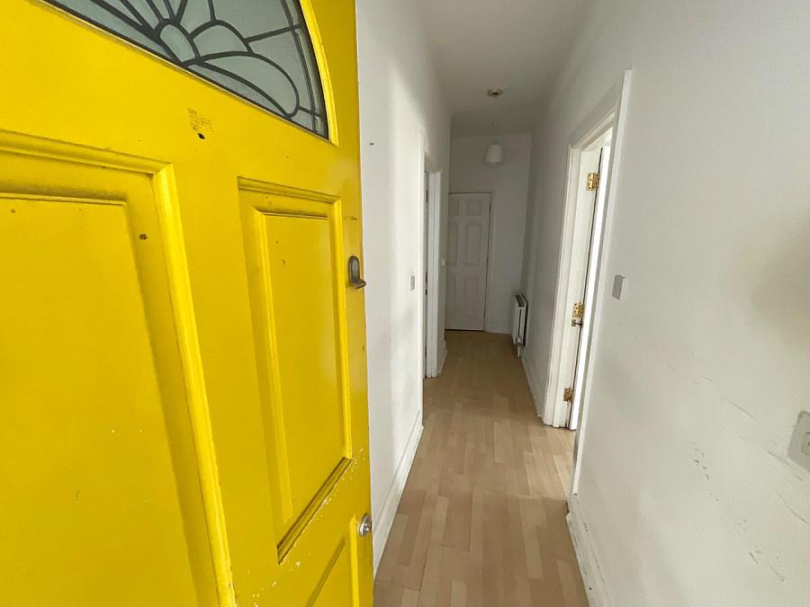47a Henderson Avenue