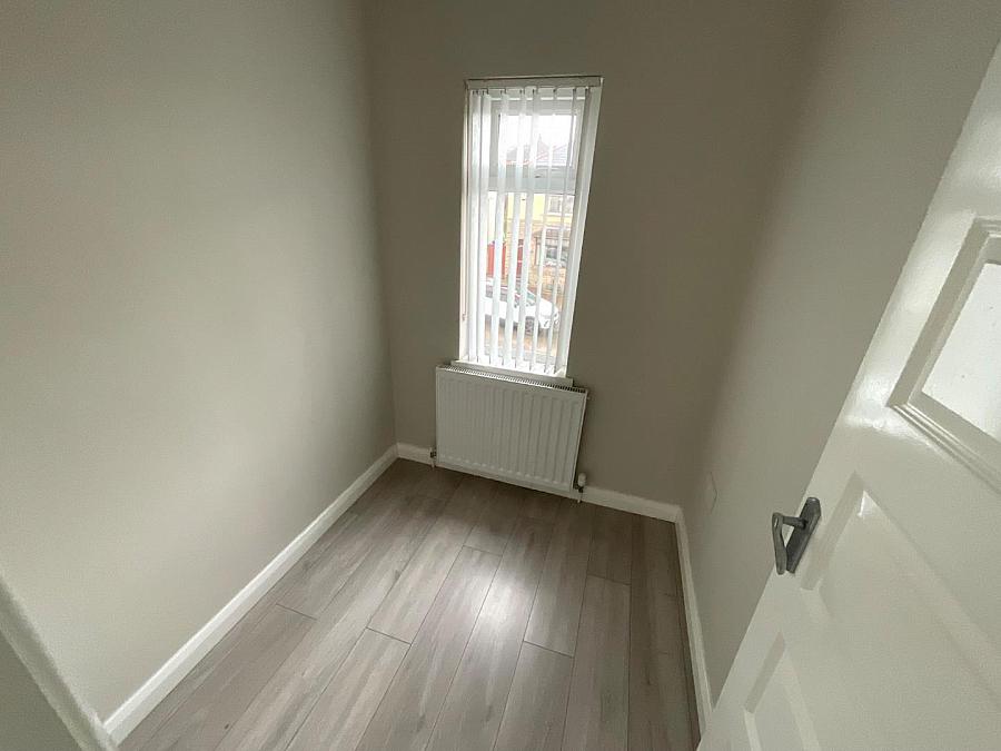 14 Silverstream Park