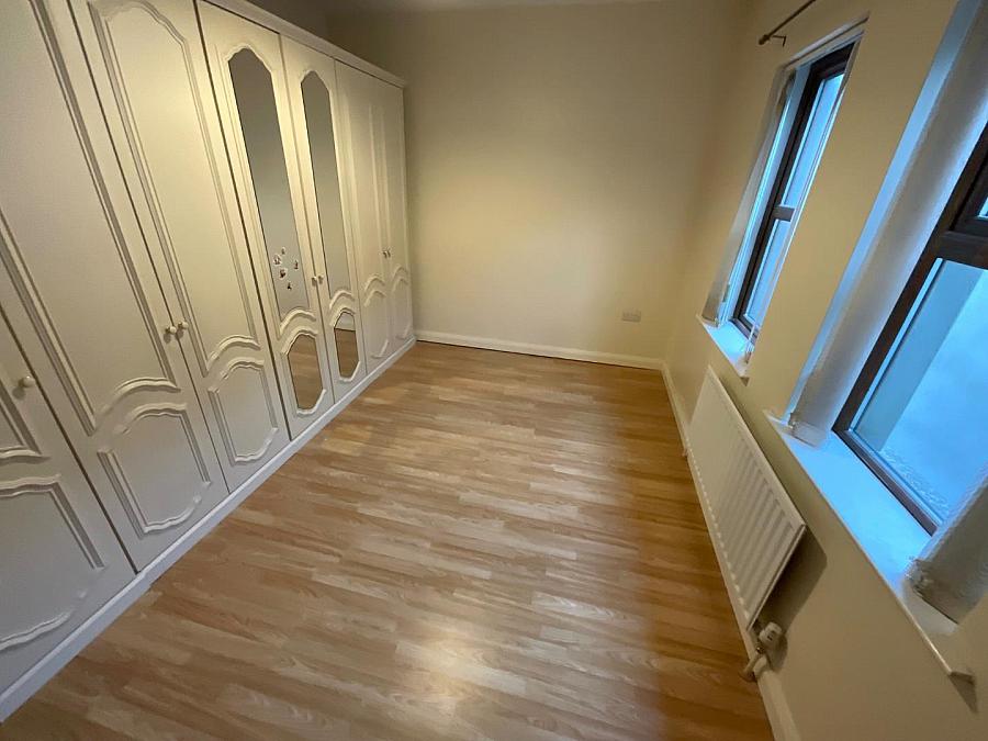 36 Ainsworth Avenue 36 Ainsworth Avenue