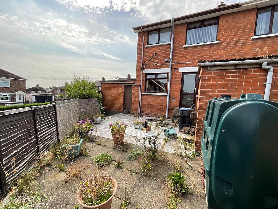 11 Woodvale Pass