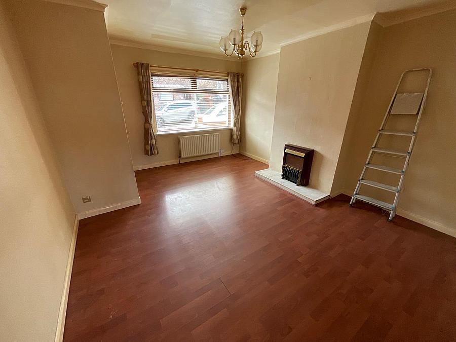 11 Woodvale Pass