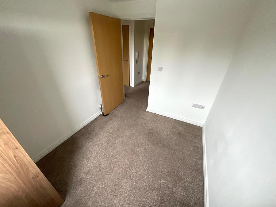 Apartment 18, 2 West Circular Close