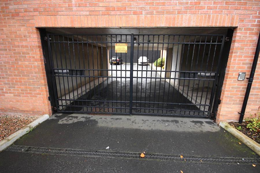 Apartment 18, 2 West Circular Close