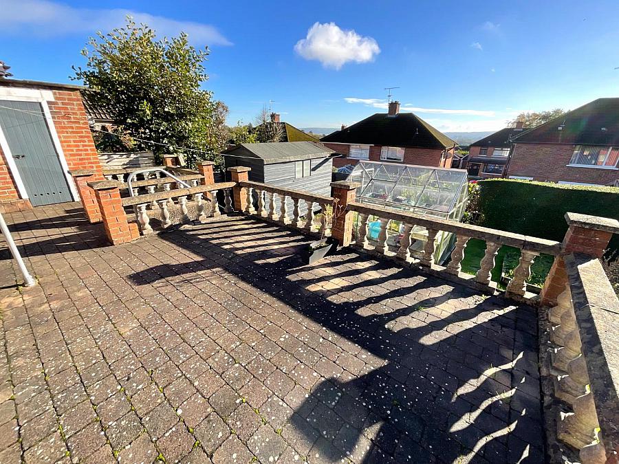 12 Westway Crescent