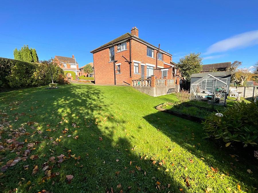 12 Westway Crescent 12 Westway Crescent