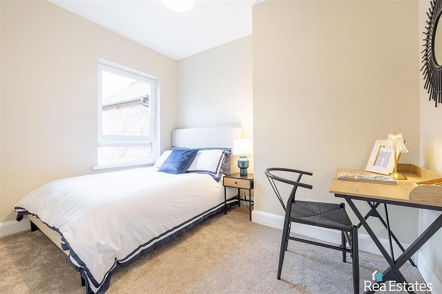 66 Ravenscroft Avenue 66 Ravenscroft Avenue